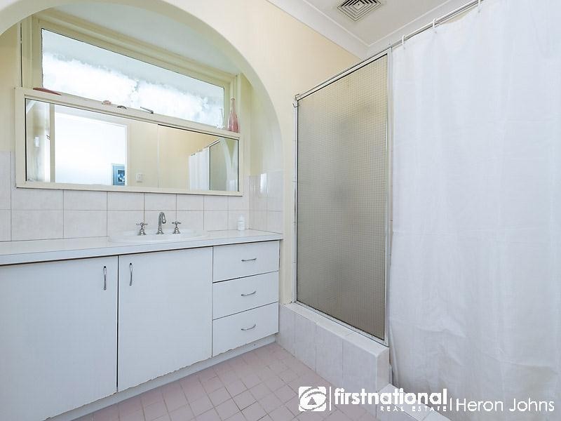 4 Lefroy Road, Bull Creek WA 6149