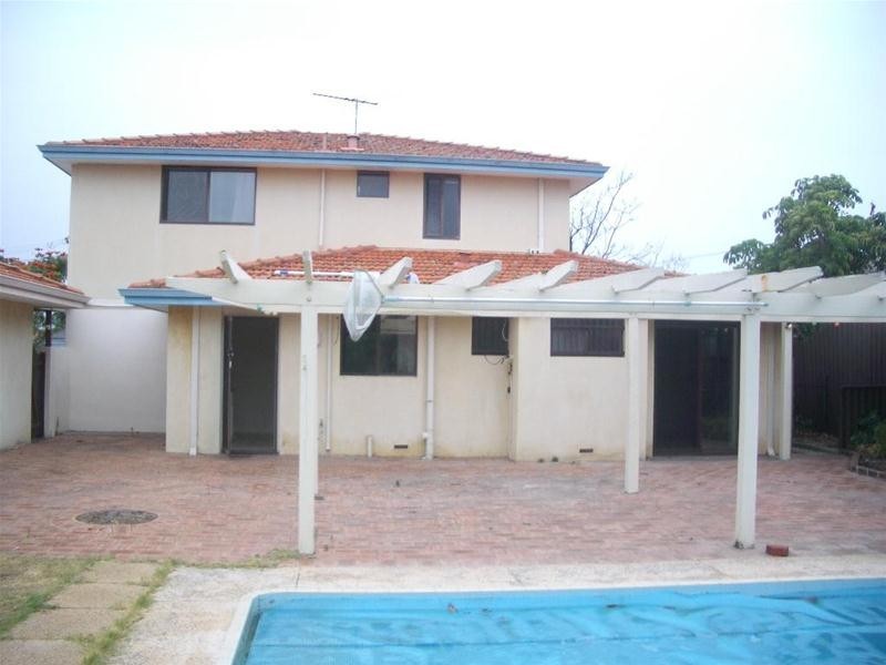 5 Gleddon Road, Bull Creek WA 6149