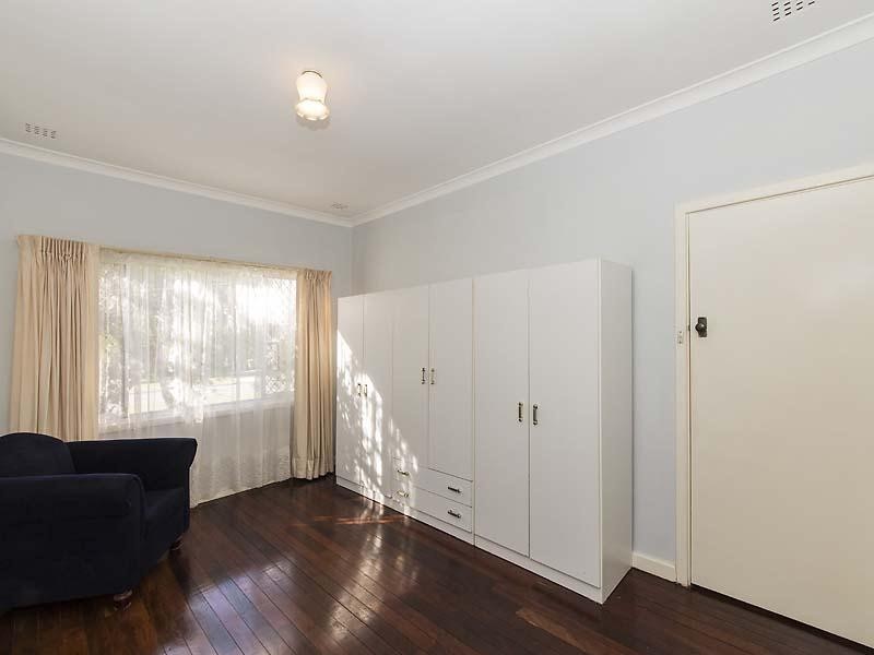 5 Thorsager Street, Coolbellup WA 6163