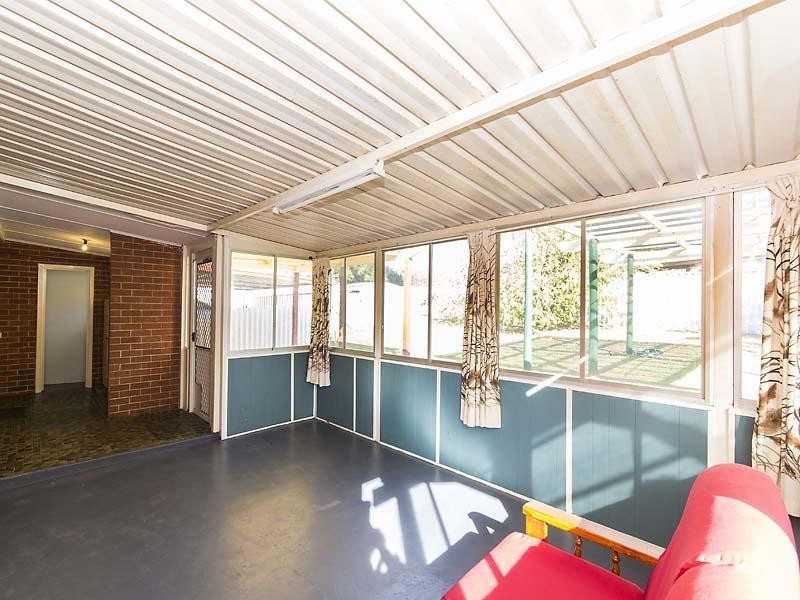 5 Thorsager Street, Coolbellup WA 6163