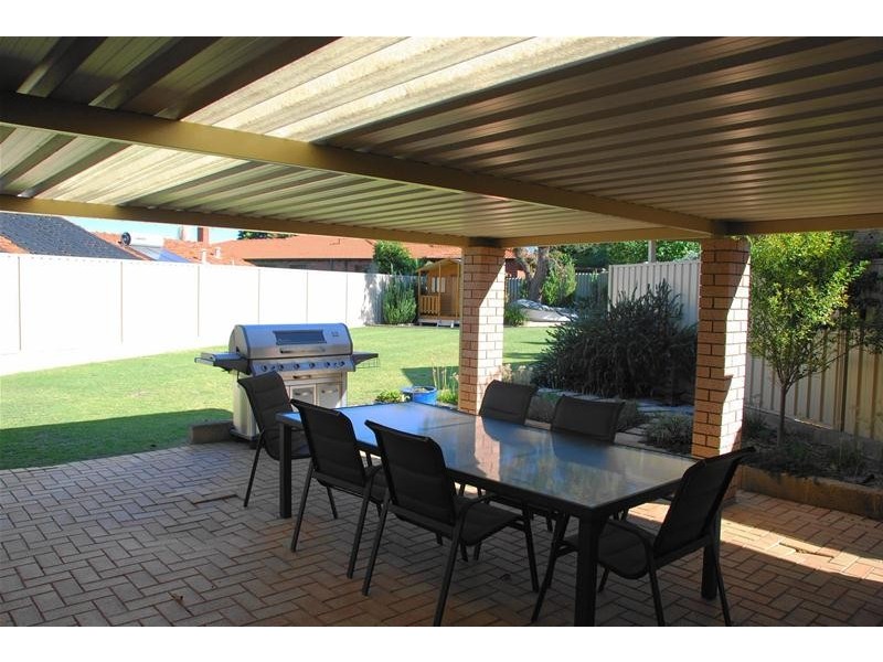 7 Downer Way, Bull Creek WA 6149