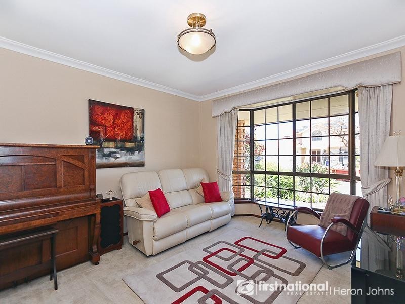 4 Farrell Rise, Bull Creek WA 6149