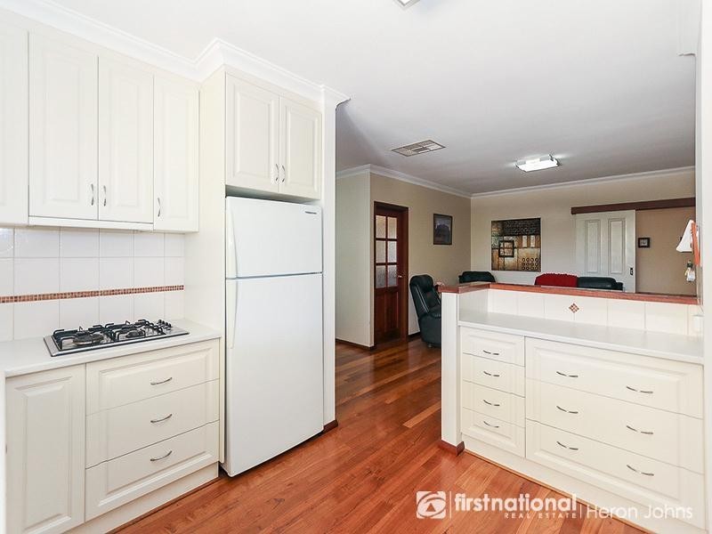 4 Farrell Rise, Bull Creek WA 6149