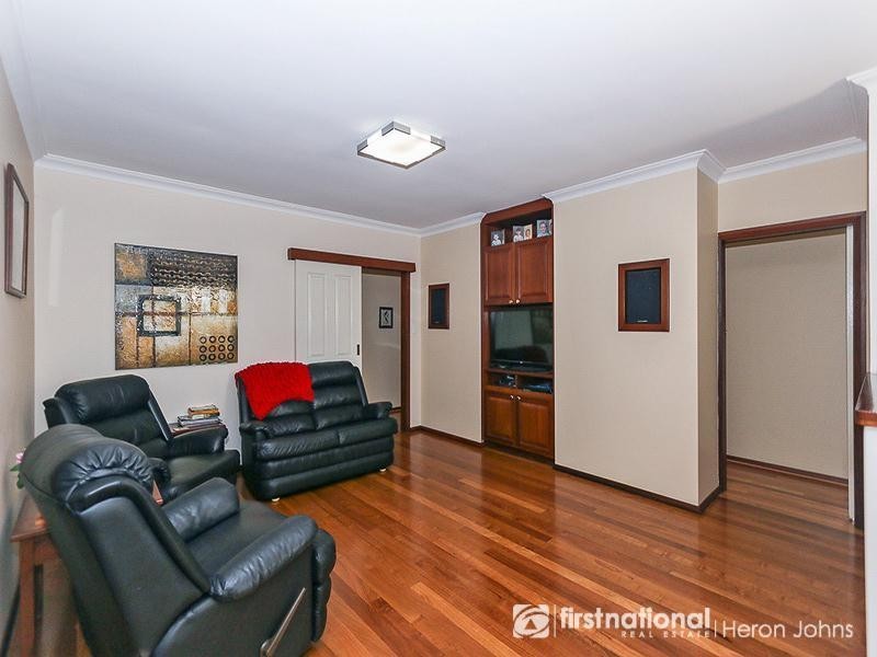 4 Farrell Rise, Bull Creek WA 6149