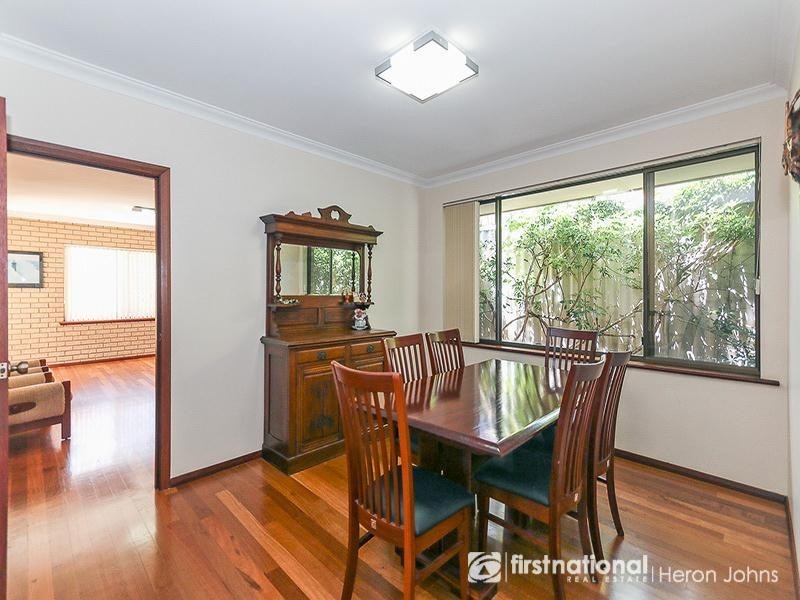 4 Farrell Rise, Bull Creek WA 6149