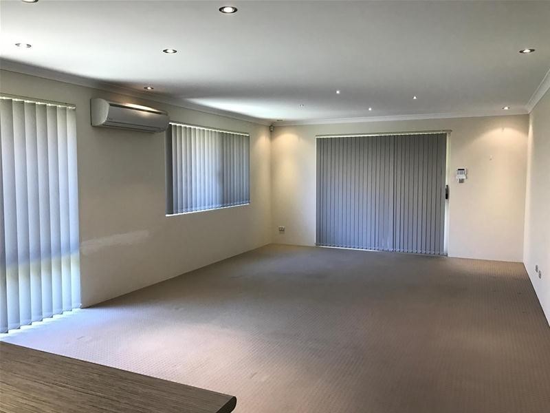 300 Wright Road, Harrisdale WA 6112