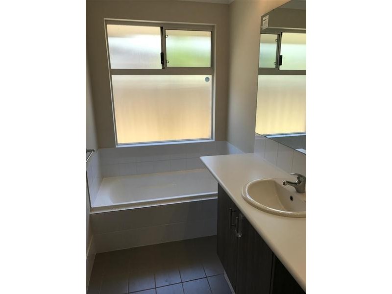 300 Wright Road, Harrisdale WA 6112