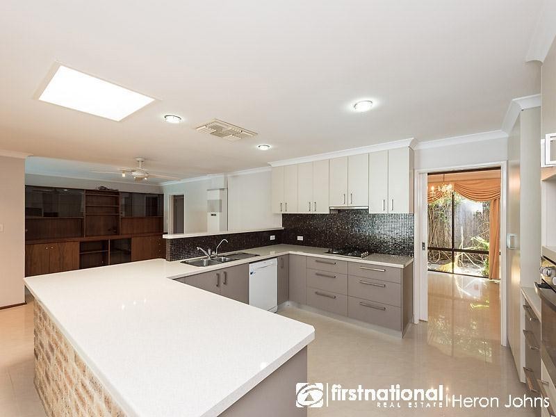 6 Mottee Road, Bateman WA 6150