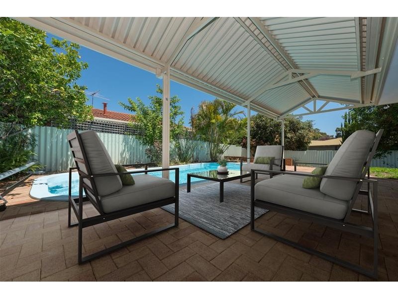 6 Mottee Road, Bateman WA 6150