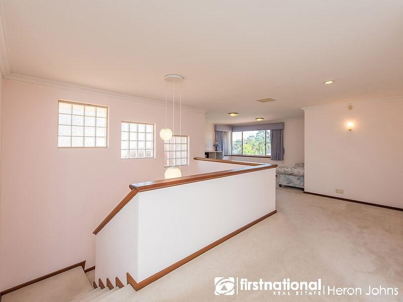 3 Carpenter Rise, Bull Creek WA 6149