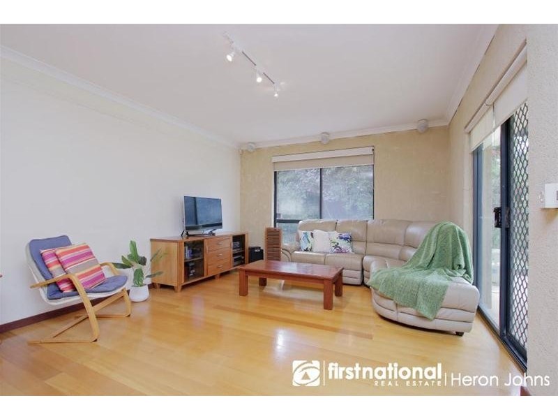 31 Harrington Crescent, Leeming WA 6149