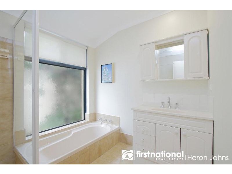 31 Harrington Crescent, Leeming WA 6149