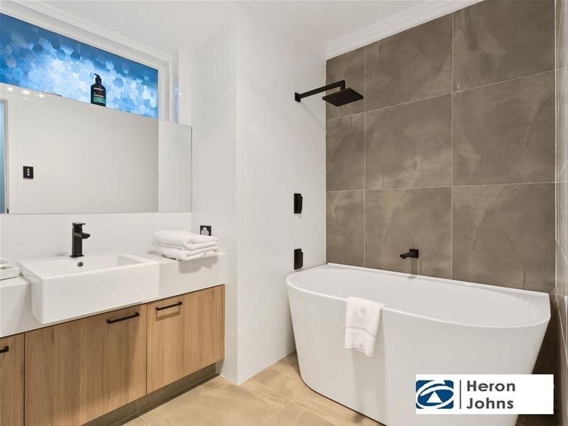 4 Lefroy Road, Bull Creek WA 6149