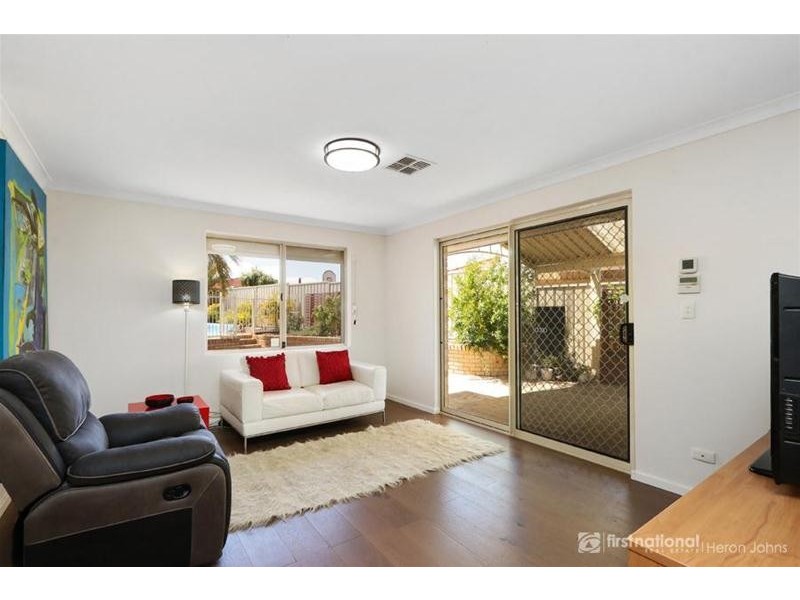 30 Heatherlea Parkway, Leeming WA 6149