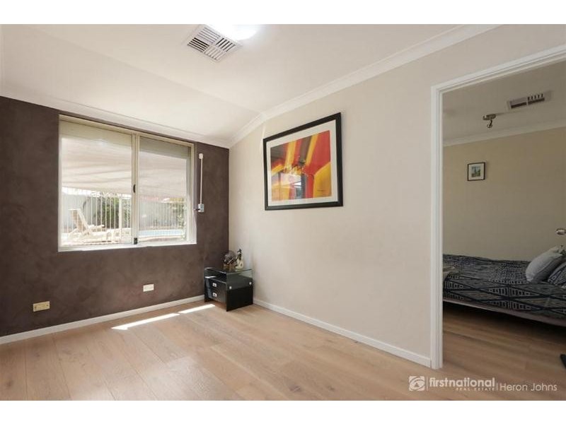 30 Heatherlea Parkway, Leeming WA 6149