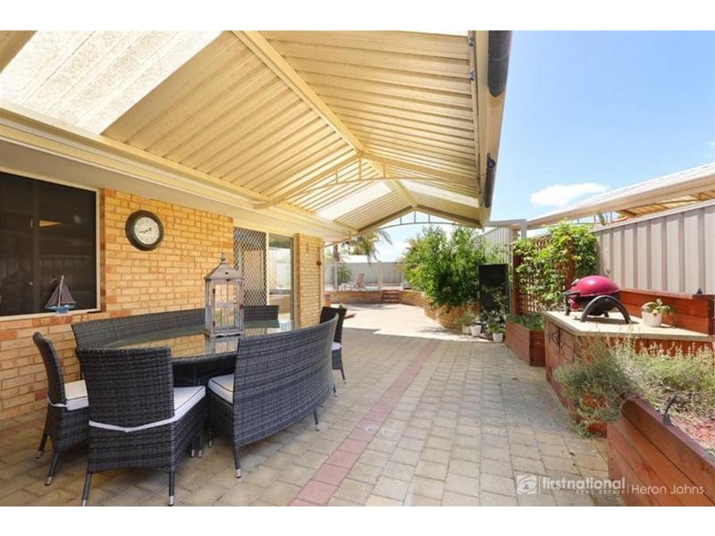 30 Heatherlea Parkway, Leeming WA 6149