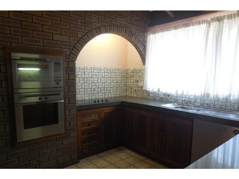 12 Norfolk Court, Bateman WA 6150