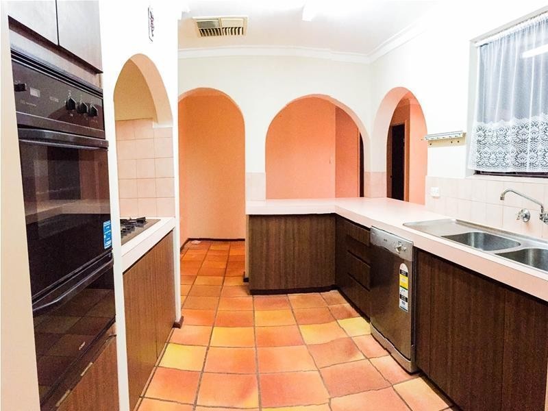 54 Wheatley Drive, Bull Creek WA 6149