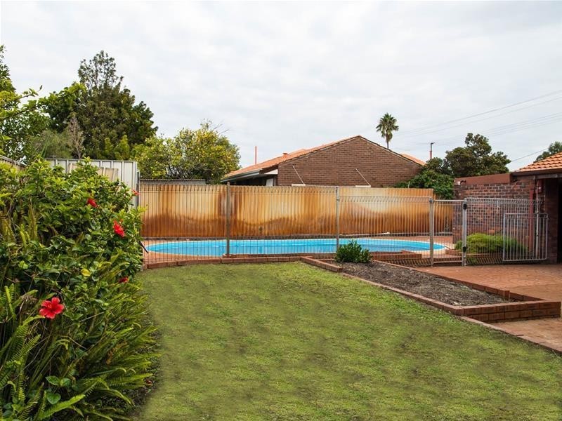 54 Wheatley Drive, Bull Creek WA 6149