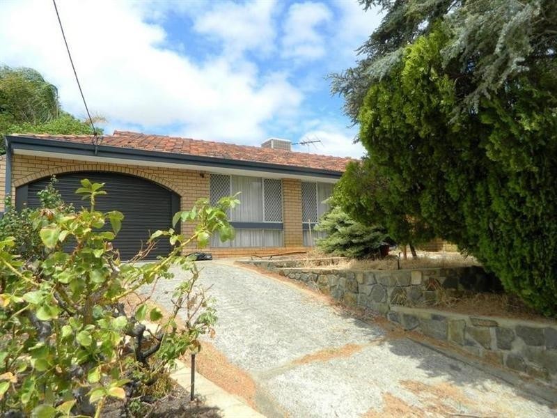 33 More Crescent, Bull Creek WA 6149