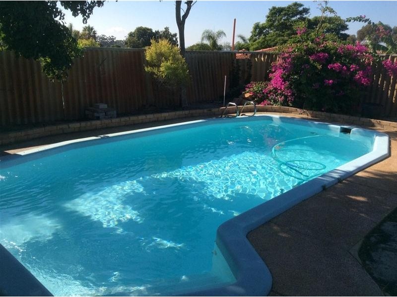 33 More Crescent, Bull Creek WA 6149