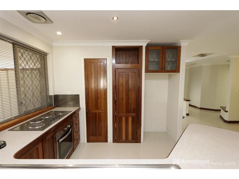 16 Sunshine Place, Bibra Lake WA 6163