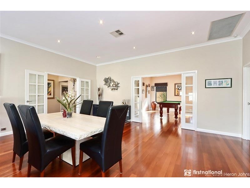 4 Bowler Place, Bull Creek WA 6149