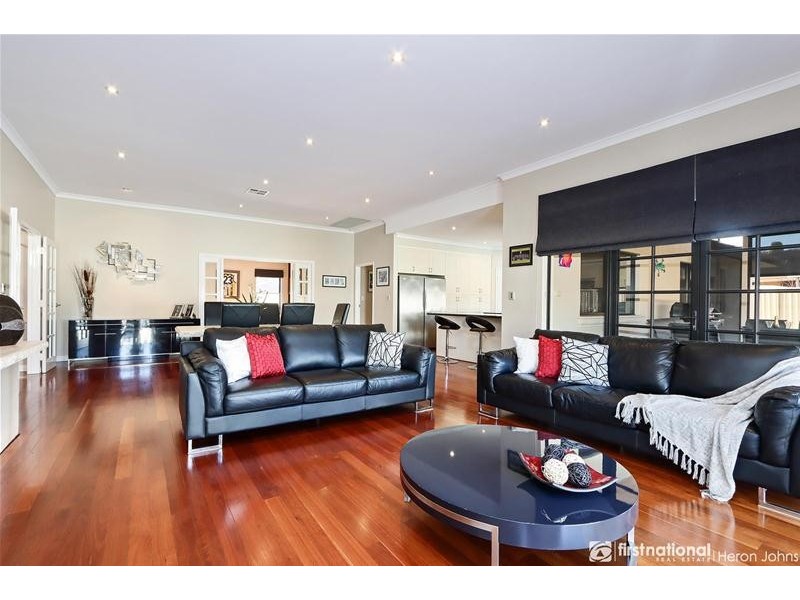 4 Bowler Place, Bull Creek WA 6149