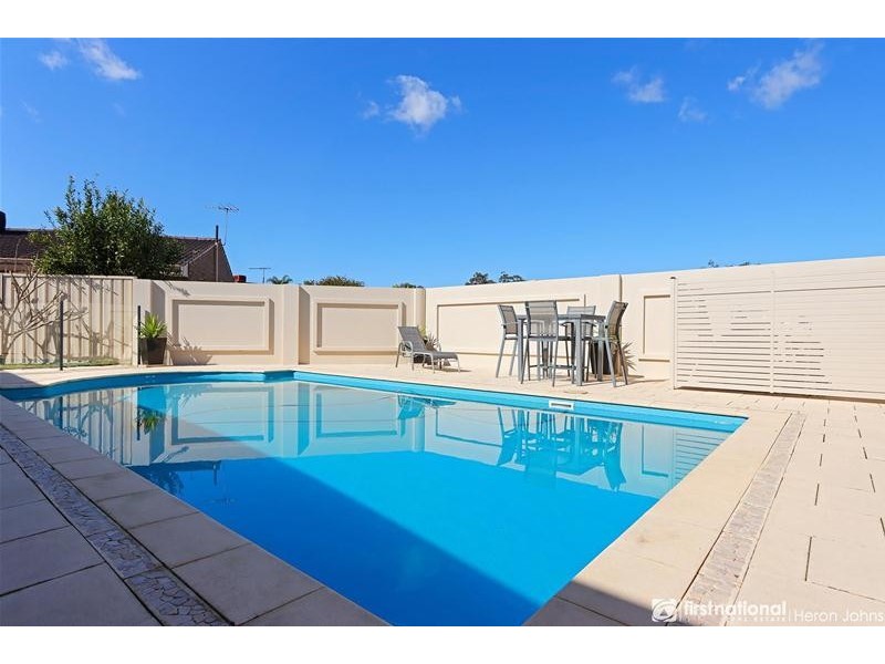 4 Bowler Place, Bull Creek WA 6149