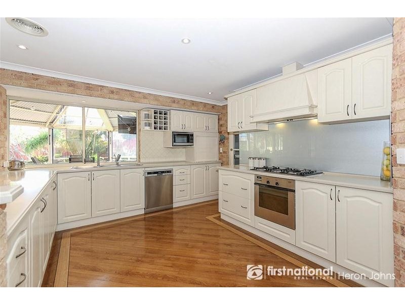 17 Wildwood Heights, Leeming WA 6149