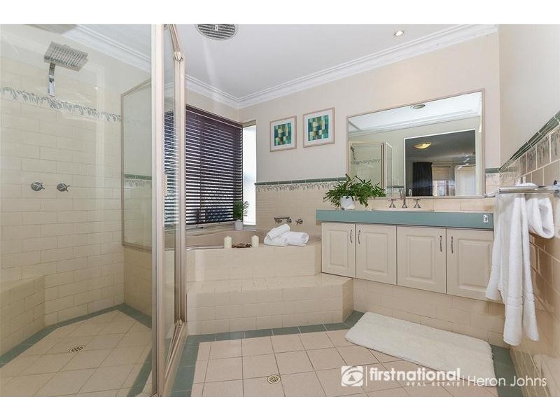 17 Wildwood Heights, Leeming WA 6149