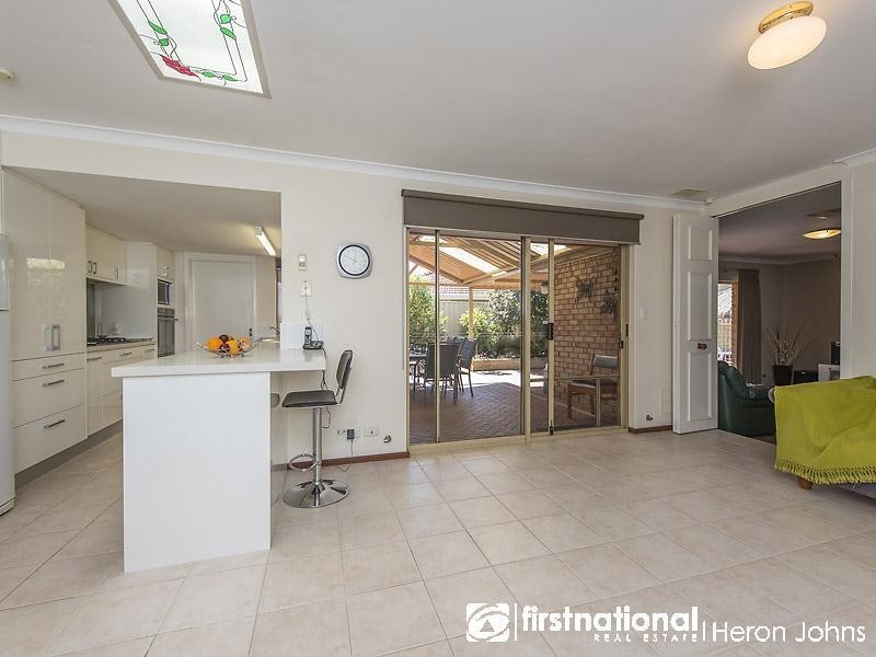 10 Sentinel Gardens, Leeming WA 6149