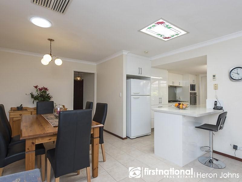 10 Sentinel Gardens, Leeming WA 6149