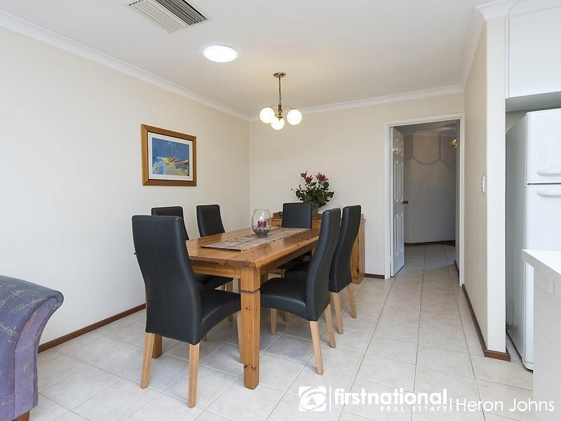 10 Sentinel Gardens, Leeming WA 6149