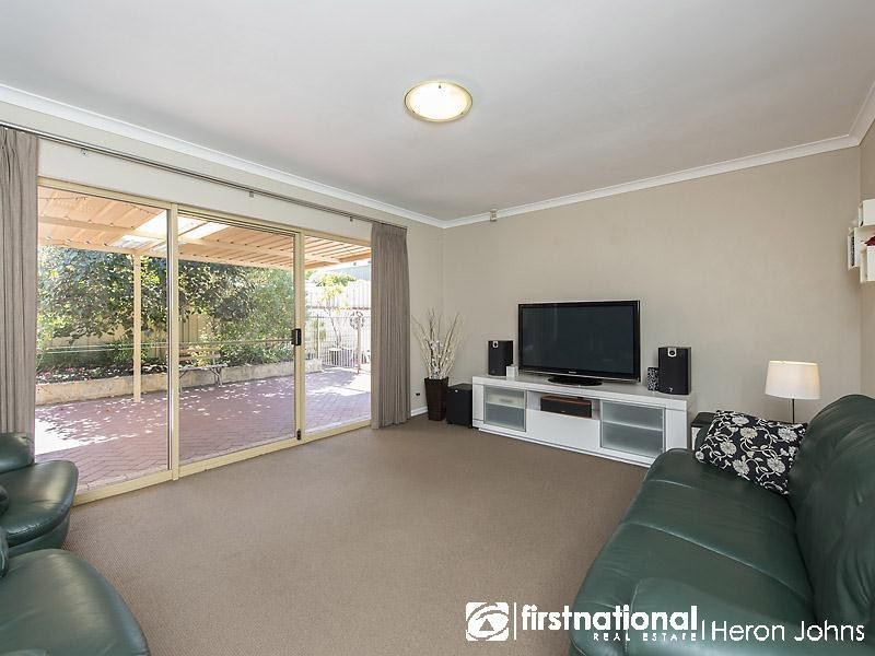 10 Sentinel Gardens, Leeming WA 6149