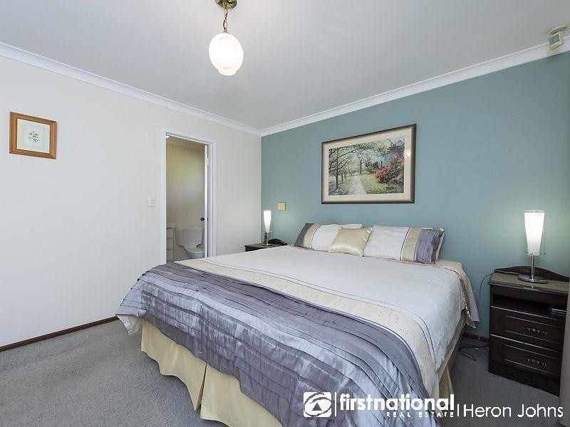 10 Sentinel Gardens, Leeming WA 6149