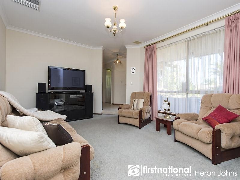 10 Sentinel Gardens, Leeming WA 6149