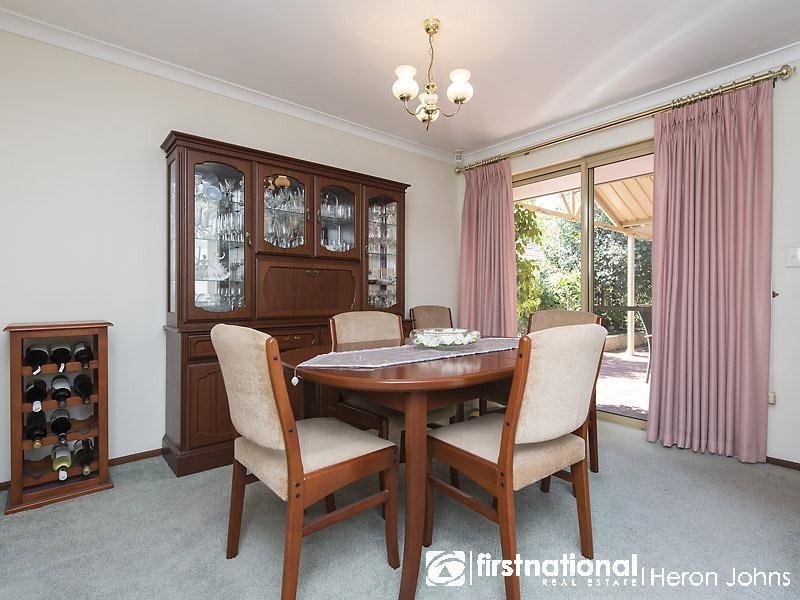 10 Sentinel Gardens, Leeming WA 6149