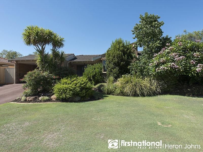 10 Sentinel Gardens, Leeming WA 6149