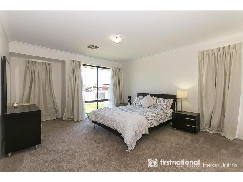 1 Sanctity Link, Aubin Grove WA 6164