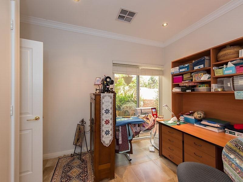 7 Mossman Crescent, Bull Creek WA 6149