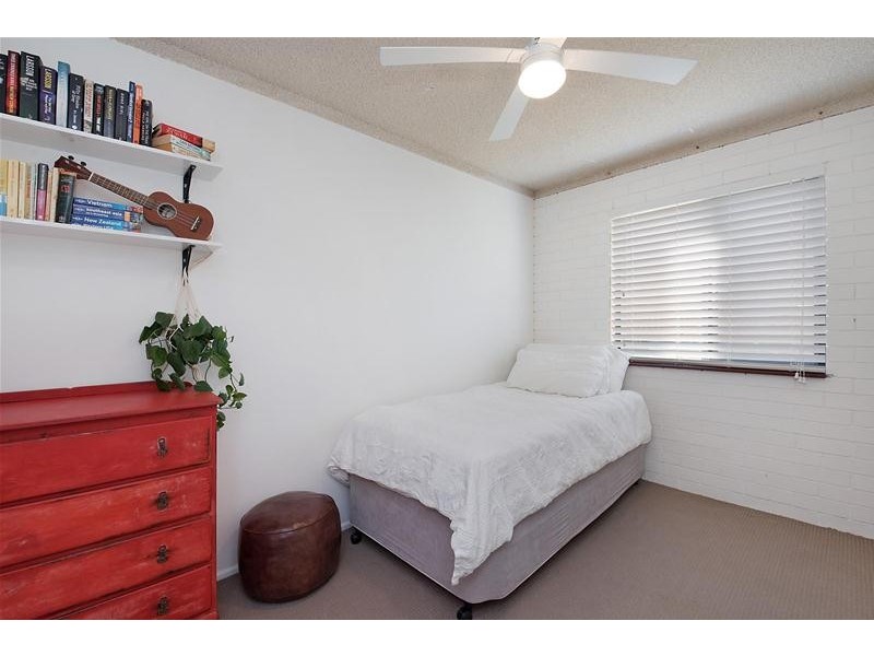 2/14 Kalinda Avenue, Mooloolaba QLD 4557