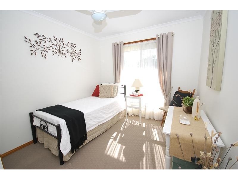 6 Stephensen Place, Monkland QLD 4570