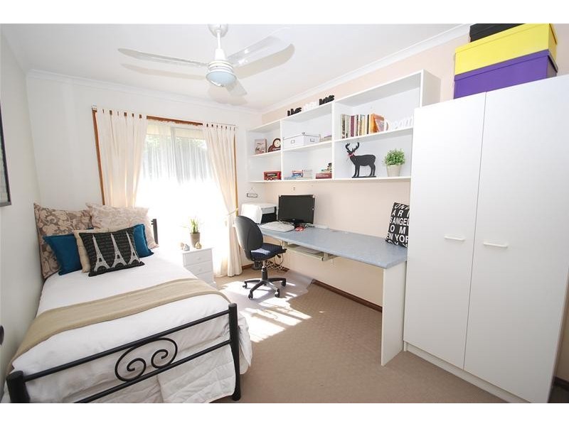 6 Stephensen Place, Monkland QLD 4570