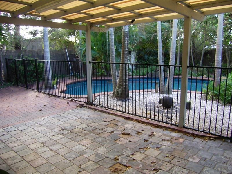 2 Mulgani Street, Warana QLD 4575