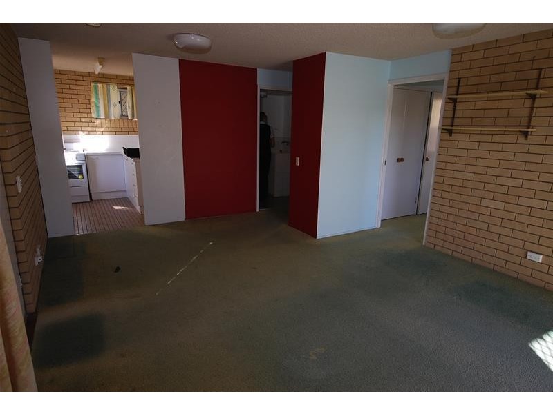 2/7 Goonawarra Drive, Mooloolaba QLD 4557