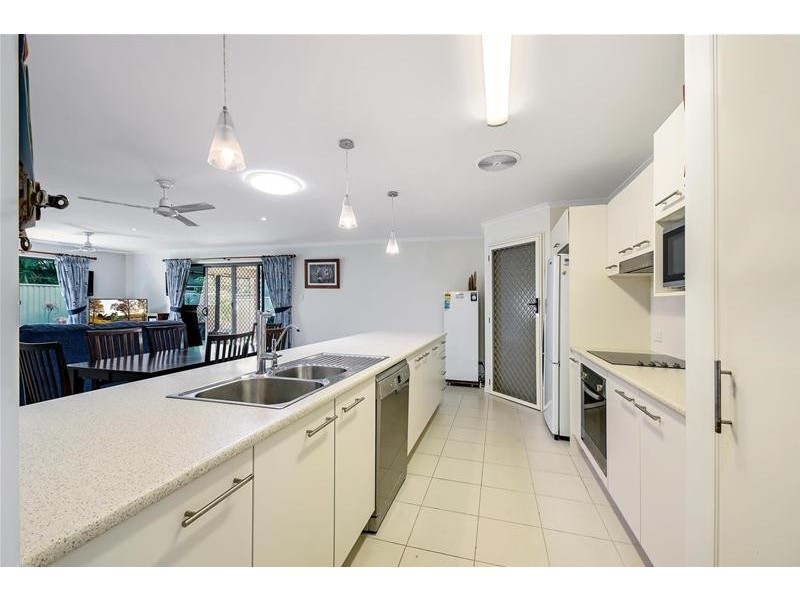 6 Crows Ash Place, Kuluin QLD 4558