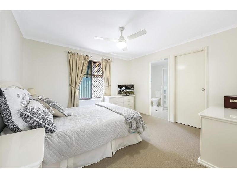 6 Crows Ash Place, Kuluin QLD 4558