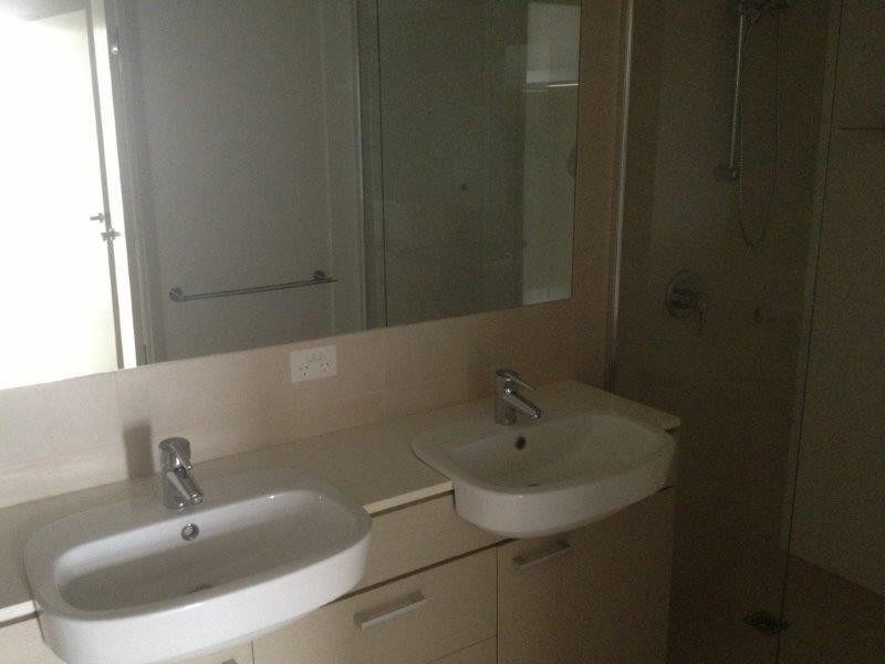 33/38 Riverwalk Avenue, Robina QLD 4226