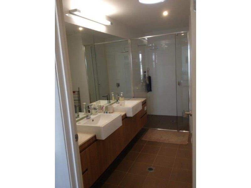 Varsity Lakes QLD 4227